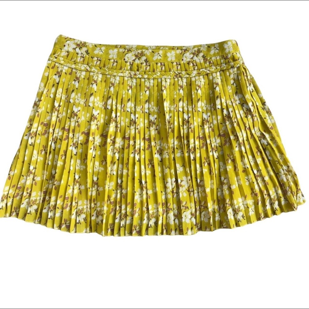AE Y2K Yellow Floral Pleated Mini Skirt Size 6